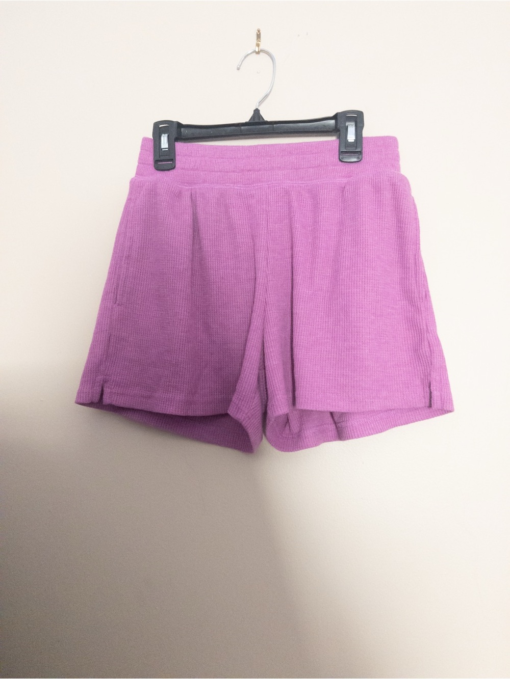 Olive & Oak High-Waist Knit Shorts in Lavender